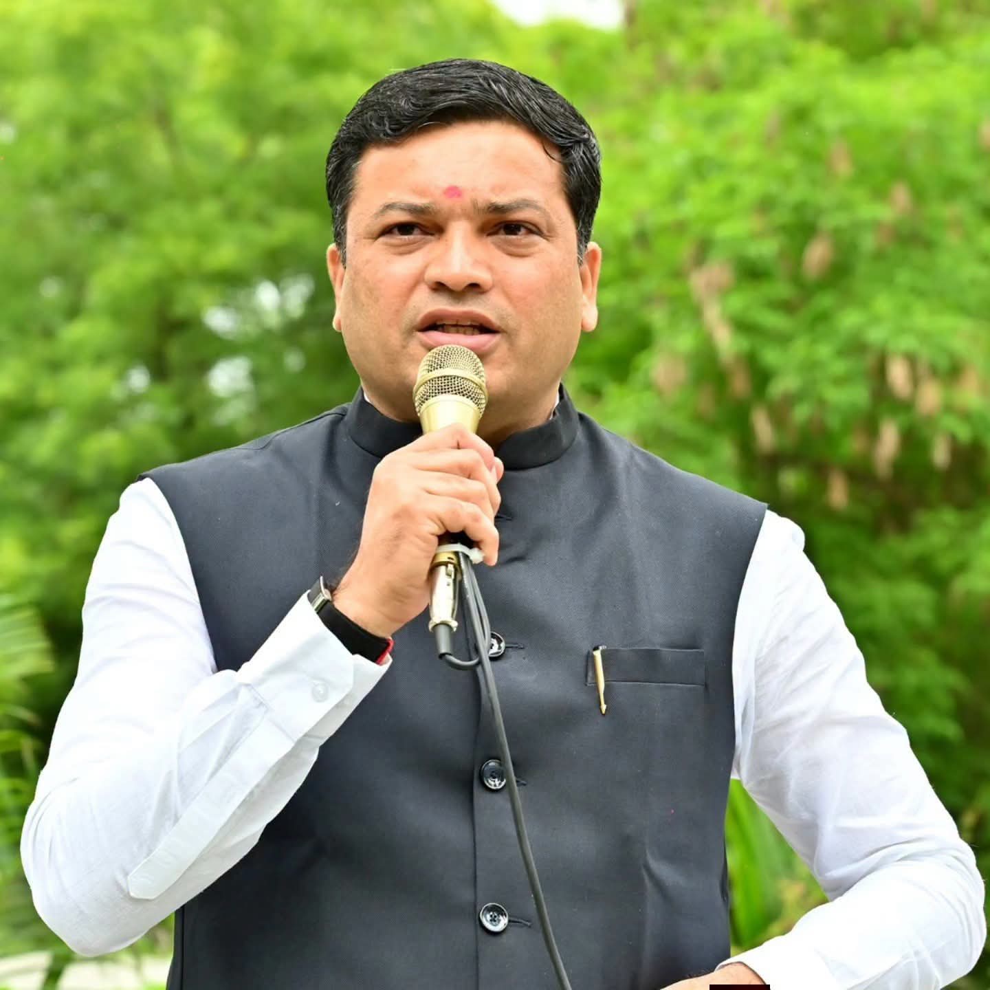 रणजीतसिंह देशमुख यांची जिल्हा बँकेवर संचालकपदी बिनविरोध निवड